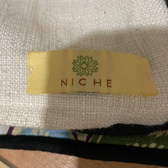 Niche Botanical Crewel Pillow Cover 24” X 24” - Picture 2 of 3